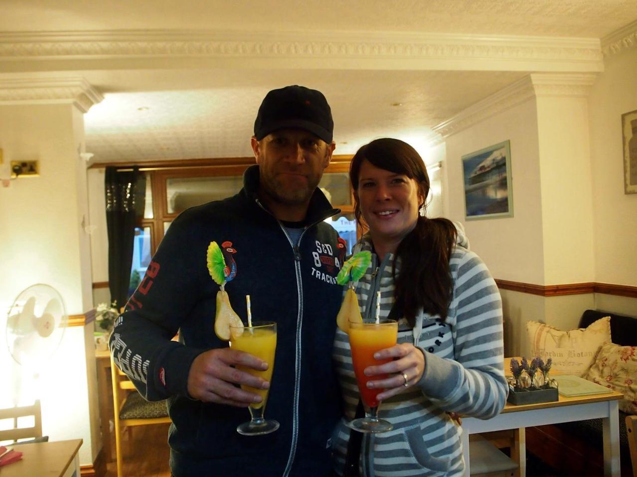 Golden Sands Hotel - St Chad'S Road - Blackpool — Photos 2